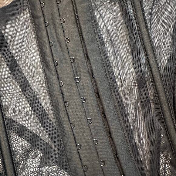 Victoria’s Secret Black Mesh and Lace Bustier 34C - Picture 5 of 7